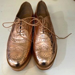 Rose gold platform shoes women’s size 8.5‎